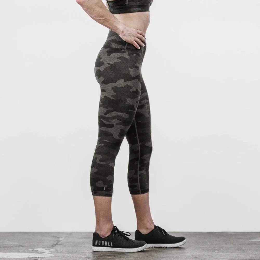NoBull High-Rise Plush Heather Tight 21" M Carbon Camo Training Crop Leggings